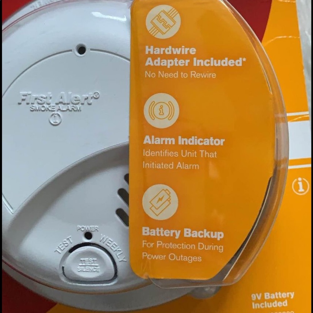 First Alert Hardwired Ionization Easy Install Home Smoke Detector Fire Alarm - Picture 4 of 5